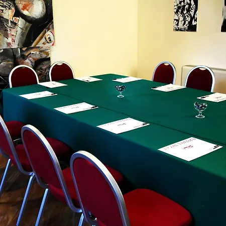 Otel Hotel Ferrara