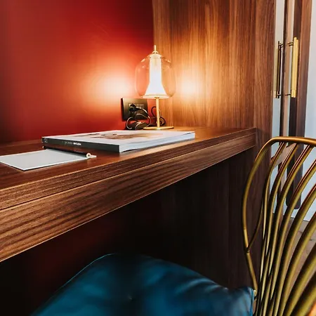 Hotel Ferrara Otel 4*