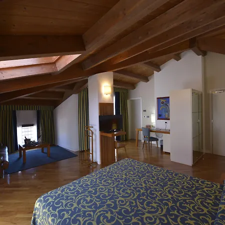 Casa D'este - Hotell Ferrara