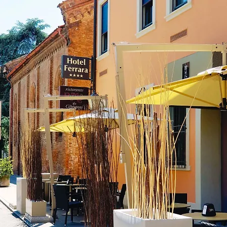 Hotel Ferrara Otel
