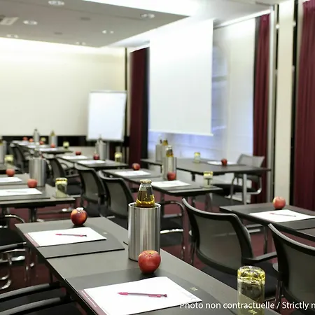 Otel Hotel Ferrara 4*