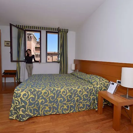 Hotell Hotel Ferrara